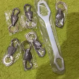 Ymh Pembuka Botol Gantungan Kunci Logam Remote Mobil Motor Logam Paduan Kreatif Gambar Hitam