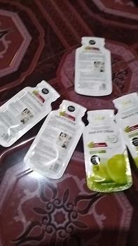 Product Review of 【Fajazz】【COD】Pewarna Rambut Beli 5 Gratis 1 Masker Rambut=160ML, Pewarna Rambut Alami, 2 in 1 Pewarna dan Perawatan, Pewarna Rambut Unisex, Pewarnaan Cepat, Cocok untuk Rambut Putih from m**h A**i 0