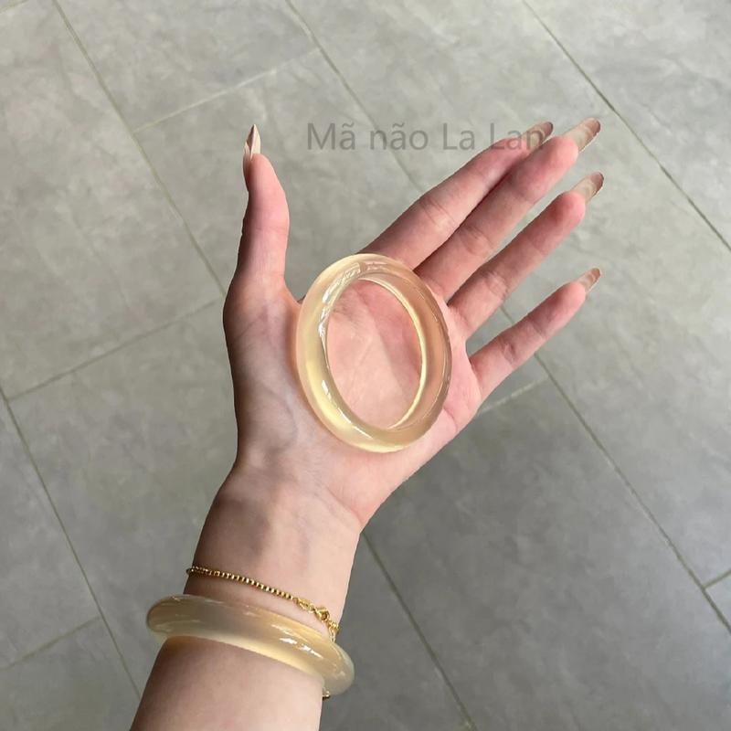  Vòng mã não tự nhiên loại cao băng mã não champagne  bạch nguyệt quang ánh trăng Chalcedony màu nhạt dành cho nữ 