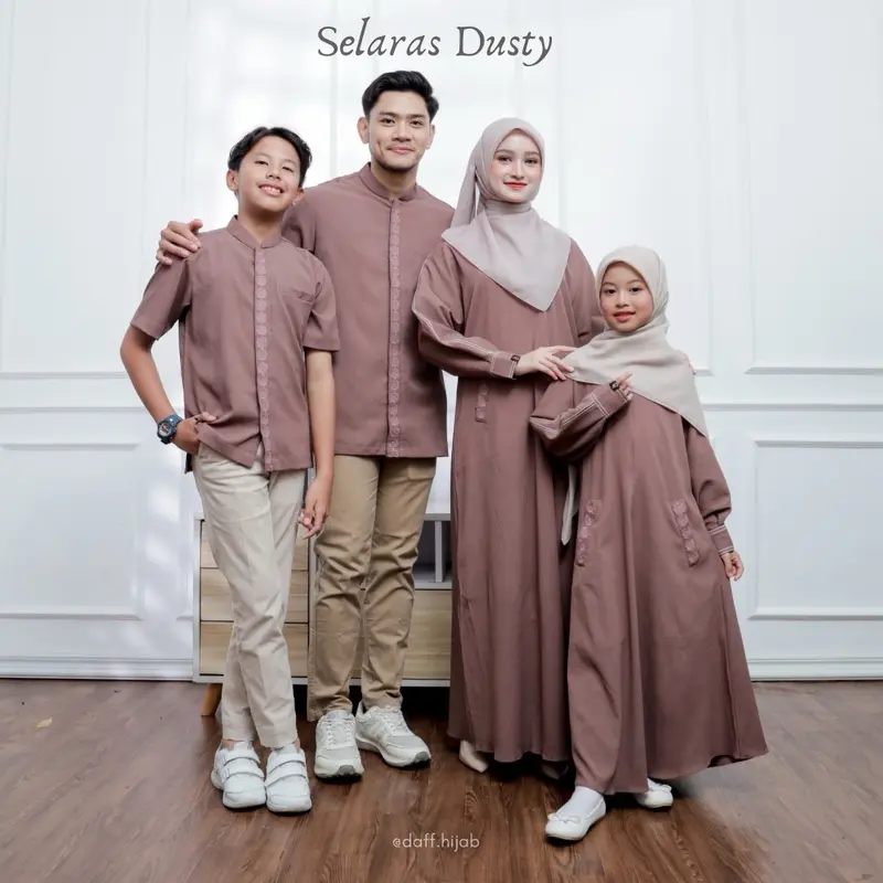 DAFF HIJAB | Selaras Sarimbit Series 1 | Couple Family Set | Sarimbit Lebaran Baju Crinkle 4
