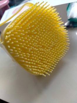 Product Review of Sikat Mandi Dispenser Silicon /Shower Brush Silicon / Sikat Silicone Lembut Dispenser Sabun Mandi   Silikon from J**e N**o 1