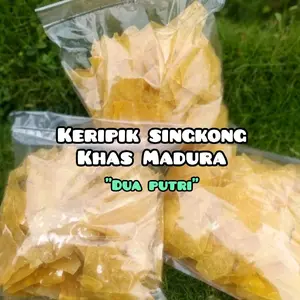 Kripik Gepeng Segi Tiga Kripik Singkong Gepeng Segi Tiga Cemilan Madura Khas Untuk Snack Anda Pedas Food