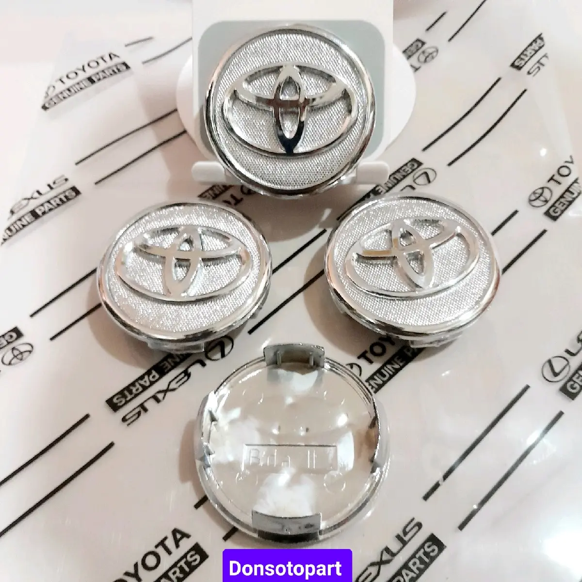dop roda tutup velg as roda vios yaris chrome diameter 5.6 cm.  harga satuan Aksesoris