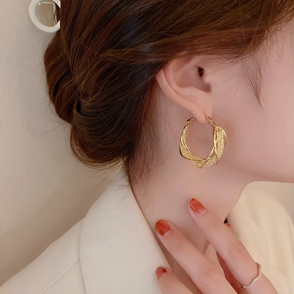 (Bebas beli 2 dapat bonus) A74 COD Anting bulat simple elegan wanita Korea titanium