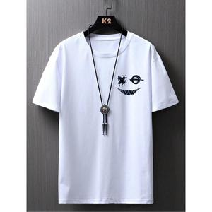 メンズスマイルフェイスプリントラウンドネックTシャツ、レギュラーフィットカジュアル半袖クルーネックTシャツ、、デイリーウェア向けファッショナブルなメンズトップス、トロピカル