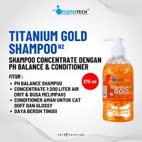 Gambar Titanium Gold Class Series Premium Car Wash & and Wax Shampoo Mobil - 375 ml dari nanoTECH PROTECTION Kab. Sukoharjo 1 Tokopedia