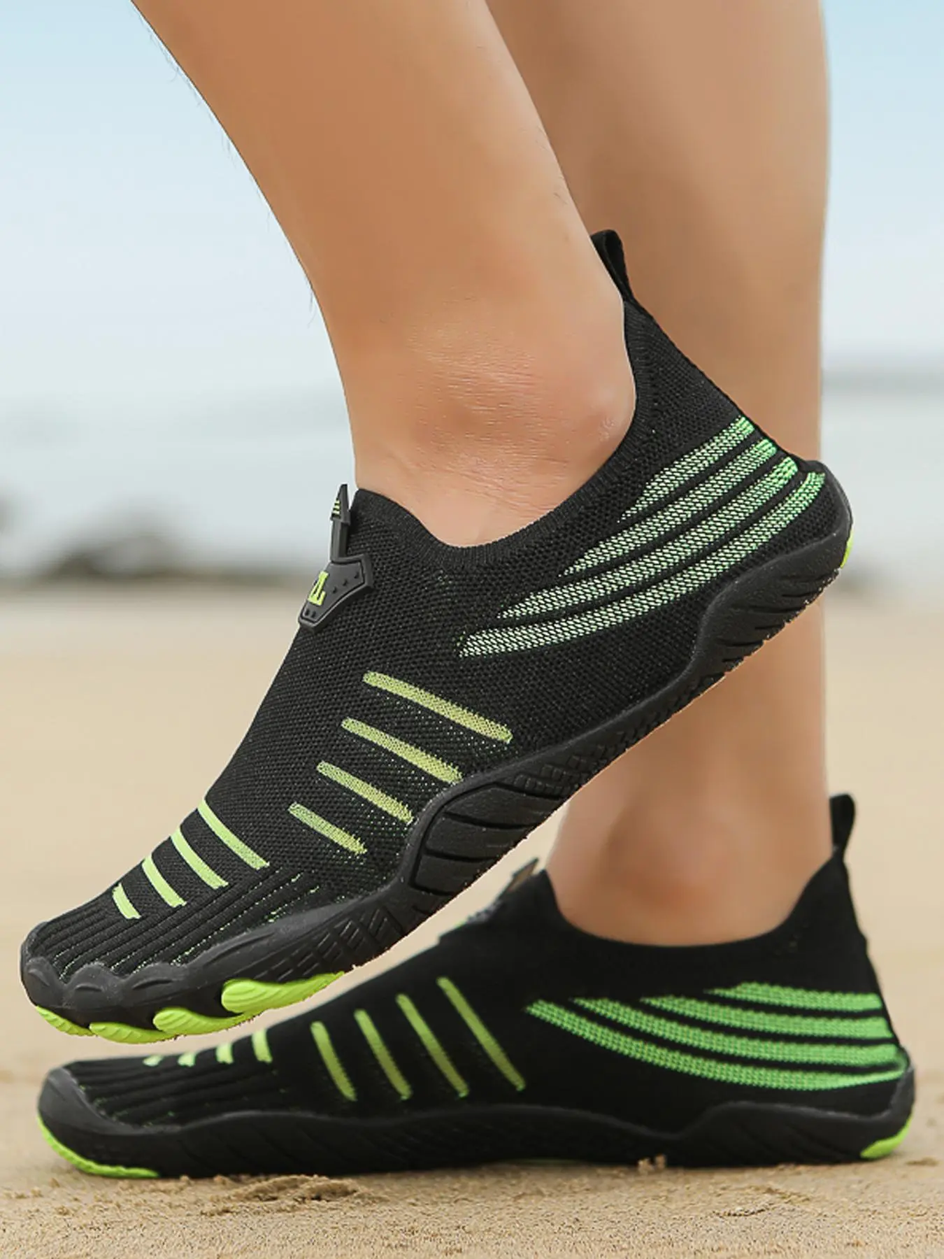 Men's Sporty Lace Up Quick Drying Sneakers, Casual Comfortable Breathable Water Shoes, Multifunctional Yoga Shoes for Beach Swimming