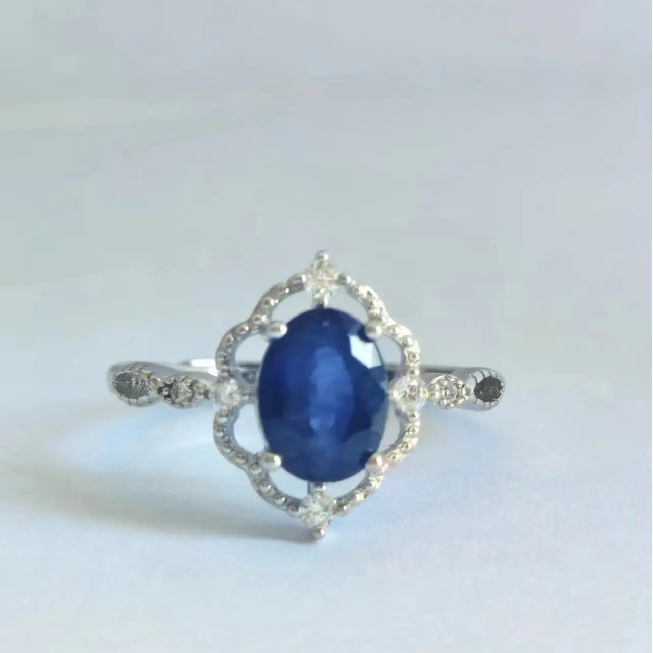 nice sapphire ring for ladies