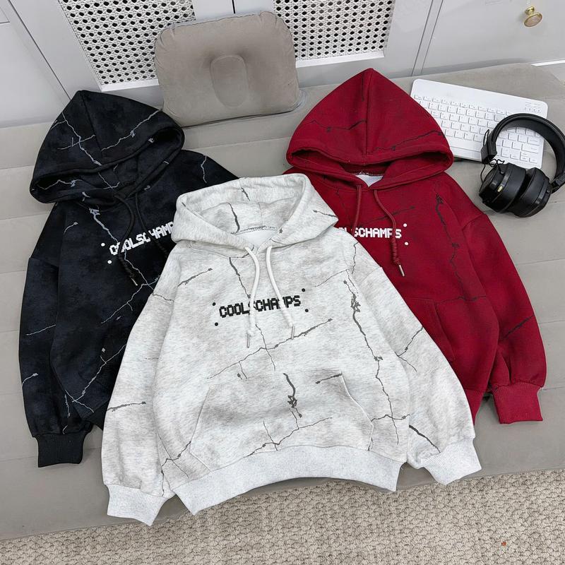   Mũ 2 lớp dày ấm  Áo hoodie nỉ bé trai mùa đông chất nỉ 2 da cao cấp đanh mịn không bai xù mũ 2 lớp. Màu sắc trẻ trung họa tiết độc đáo có túi 2 bên tiện lợi. Form rộng phù hợp cho bé từ 20–60kg 