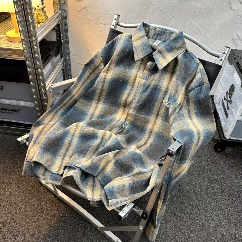 Áo Sơ Mi Dài Tay Kẻ Sọc Màu Xanh Lá Cây Thương Hiệu Thời Trang Thường Ngày Hàng Ngày Cổ Đứng Dáng Rộng Hợp Xu hướng Họa Tiết Kẻ Sọc Hàn Quốc Thời Trang Cổ Điển Đường Phố Cao Cấp Mỹ Mới Mùa Thu Cho Nam