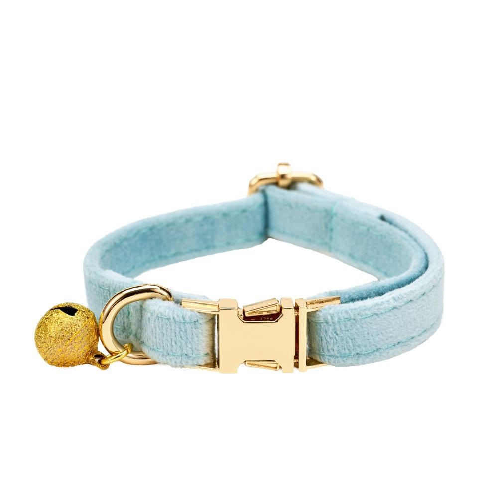 Collar Kucing Velvet Soft dengan Lonceng Emas & Buckle Ajustable | Soft Velvet Cat Collar with Gold Bell & Adjustable Buckle