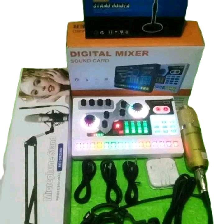 combo soudcard x5 phiên bản( tiếng Việt), hát livestream kết hợp với mic 5V, mic 48v và mic đa năng không dây trên thị trường