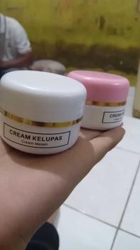 Product Review of PAKET CREAM KELUPAS SUPER SIANG DAN MALAM from m**8 0