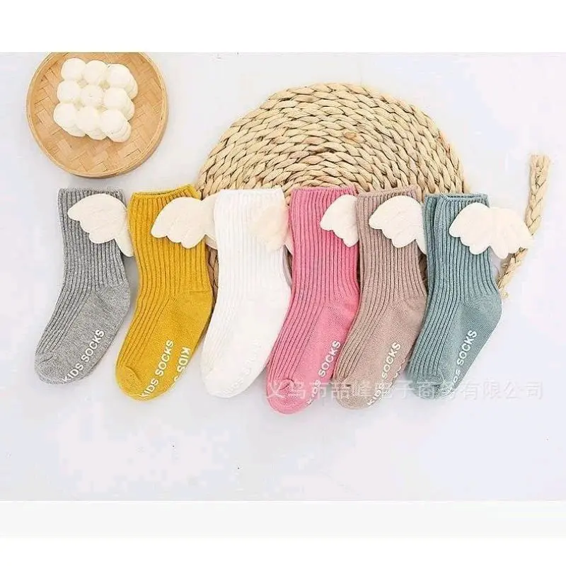 kaos kaki anak bayi model angel wigs/ anti slip baby socks