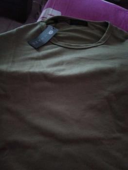 Product Review of Promo Murah 100RB-an dapat 4pcs Kaos Polos Wanita Slim-fit Atasan Lengan Panjang Rib Bawahan Oval Wanita from A**o 0