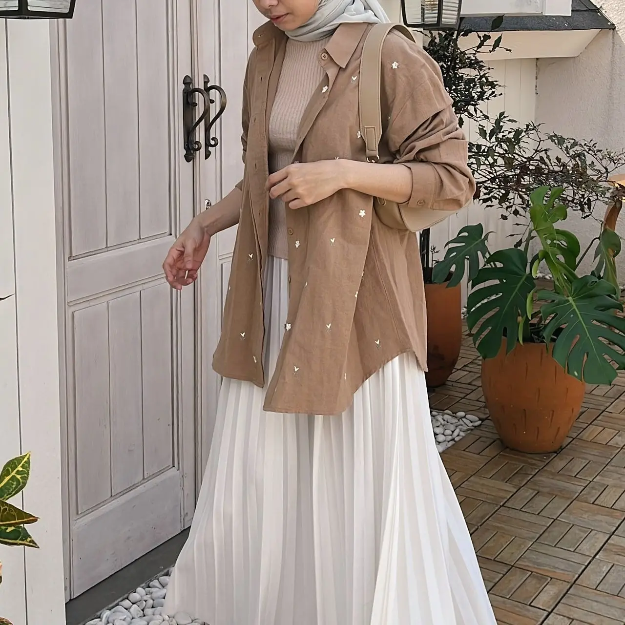 Maisie Shirt | ATKEY - Kemeja Linen Motif Bordir Lengan Panjang