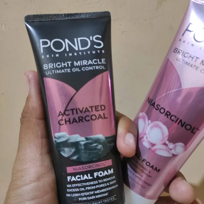 (1 paket isi 2 ) ponds facial foam bright beuty 100ml facial wash oily skin Membersihkan 1