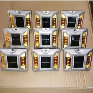 Sollar cell Alumunium road stud / lampu marka jalan tenaga surya