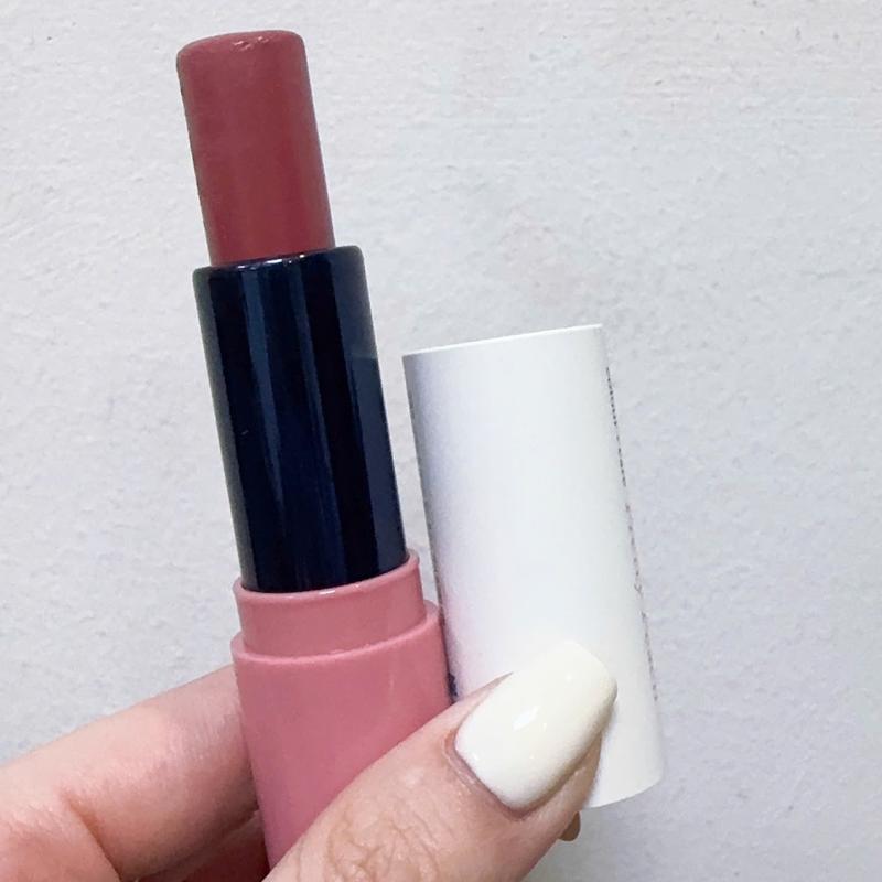 Son dưỡng có màu Vaseline Lip Therapy colour care Pretty Peach 4.2g