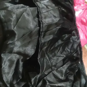 Penutup Kolong Tempat Tidur satin- Model Terbaru( Bedskirt)