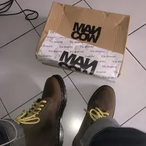 Mancow - High Boots Crazy Horse Brown - Sepatu Formal Pria Wanita - Original Kulit Asli