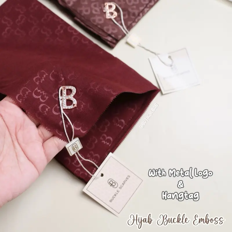 HIJAB BUCKLE EMBOSS | PACKING WITH POUCH | HIJAB WITH METAL LOGO | HIJAB VOAL EMBOSS 5