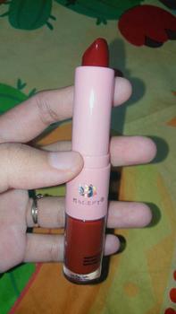 Product Review of 【CUCI GUDANG】MAGEFY 2-IN-1 Lipstik  / Matte Liquid Lipstick / Lip Lembut Tahan Lama Pelembab Pigmentasi Tinggi 12 Colors 8016 from K**a 3