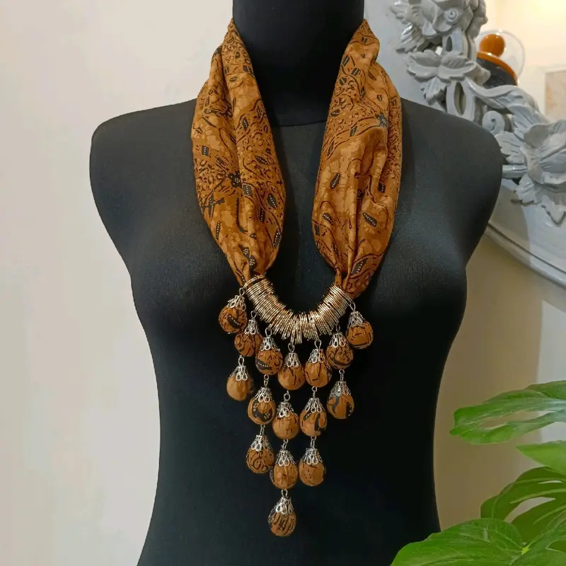 Kalung Batik Anggur Rumbai Hadiah Wanita 5