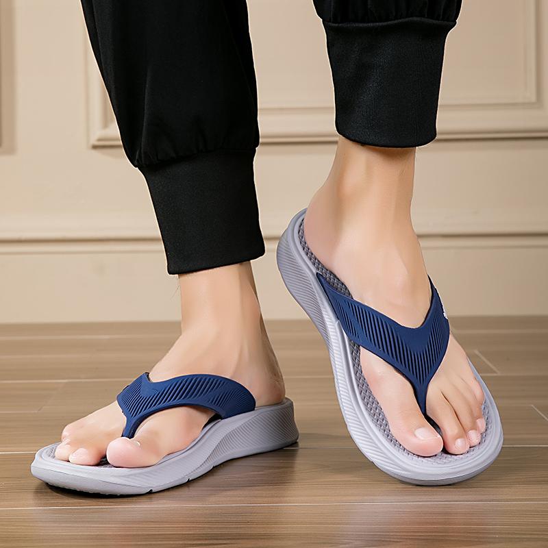 IRSOE Sandal jepit modis terbaru untuk pria dan wanita, nyaman dan anti air anti slip sandal pria sepatu cowok keren sandal selop pria Sendal Karet 9