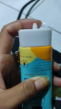 Product Review of scarlett ultra light daily sunscreen spf50 pa+++ 30ml from v**6 0