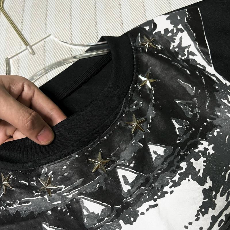 Áo Thun Đen ( Bản Đính Ngôi Sao Cá Mập ) Chất Thun Lạnh Dành Cho Nam Nữ From Unisex