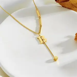 26 huruf tidak berwarna titanium baja kalung desain minimalis kotak gantung rantai rantai leher angin dingin