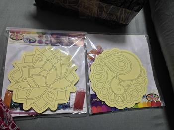 Product Review of Sand Art Rangoli Board Kit for Children's Birthday and Deepavali Festival Celebrations from D**r 0