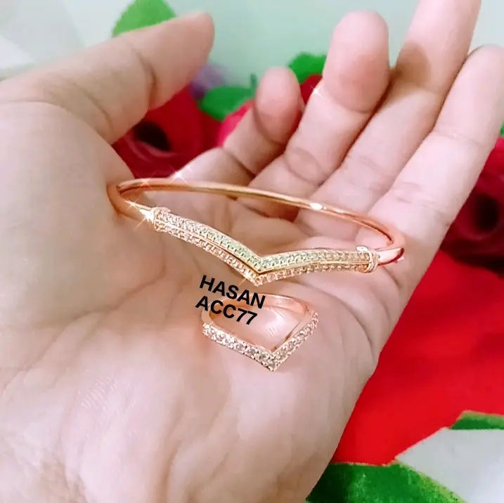 gelang tangan free cincin perhiasan emas wanita dewasa model fuji tersedia emas dan silver/Titanium/anti karat dan luntur Gold Elegan