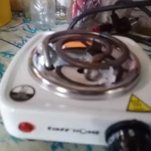 Kompor Listrik 1 Tungku Mini Portable Coil Hot Plate 500W - Silver OMHZN2SV