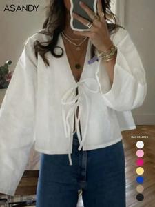 Blusa de cuello en V con frente con lazo para mujer, top casual de manga larga para primavera y otoño, ropa de mujer para uso diario