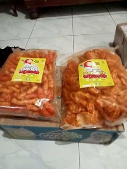 Product Review of Paket Gurilem & Kerupuk Mangkok Pedas isi 500 gram Food Snacks from s**5 2