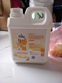 Product Review of KIUKY Liquid Cleanser Cairan Sabun Pembersih Botol Susu Dot Bayi Bottle Cleaner 1 Liter FOOD GRADE Cuci from E**a S**a 0
