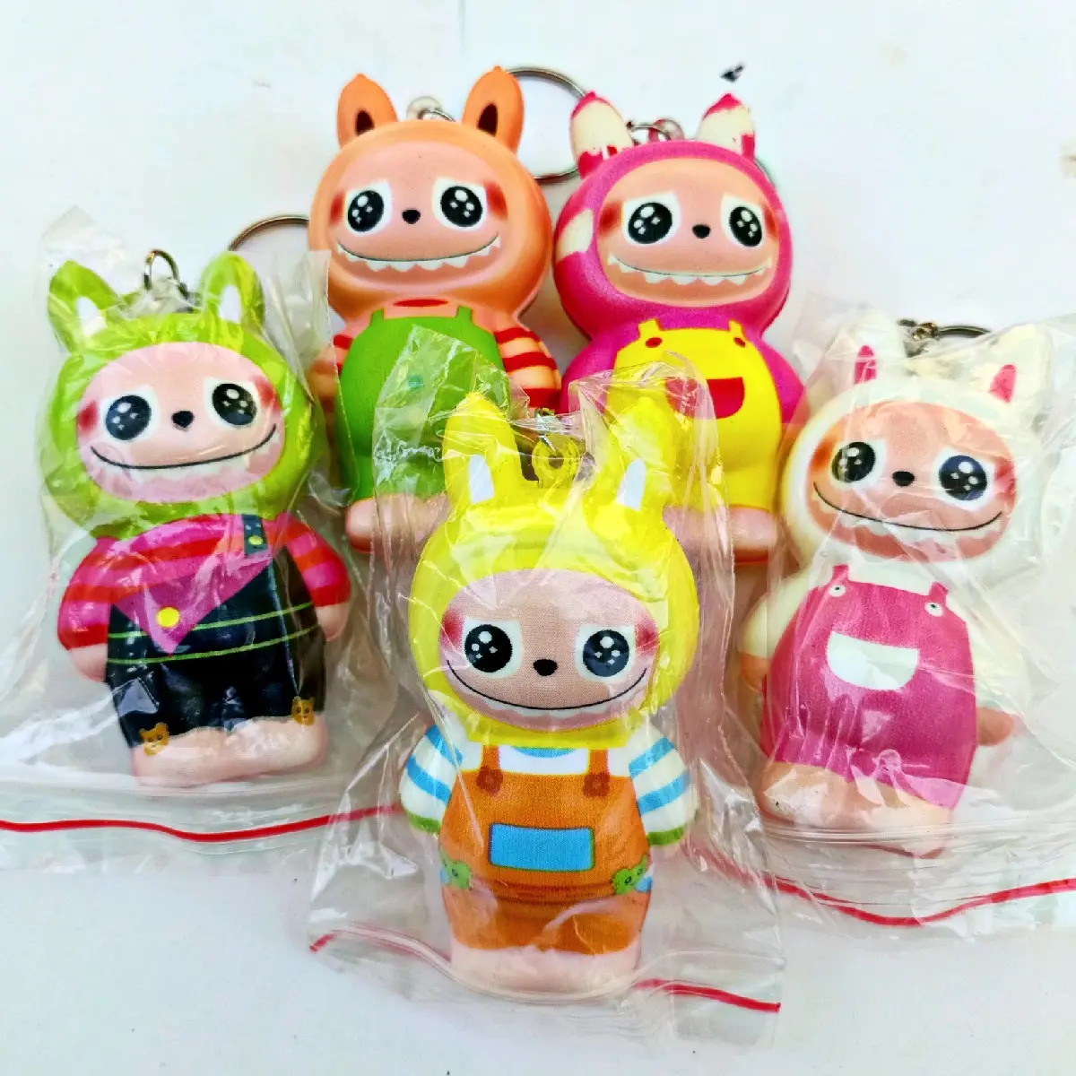 Gantungan Kunci Squishy Labubu/Keychain Karakter Lucu Wangi Aksesoris Cocok Untuk Tas Kunci Rumah Gantungan Tas Anak Lucu