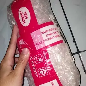 Octarine - STRAWBERRY Parfum Garansi Tahan Lama Aroma Fresh Fruity