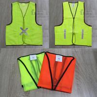 Gambar Rompi Safety Proyek Reflective Type-MESH Tonata / Rompi Jaring Proyek Kerja Hijau / Rompi Safety Reflektif Berpori / Vest Keselamatan Kerja APD / Rompi Kerja Lapangan & Proyek Konstruksi / Aksesoris Safety Industri dan Pekerjaan Lapangan dari Tonata Indonesia Kab. Tangerang 3 Tokopedia