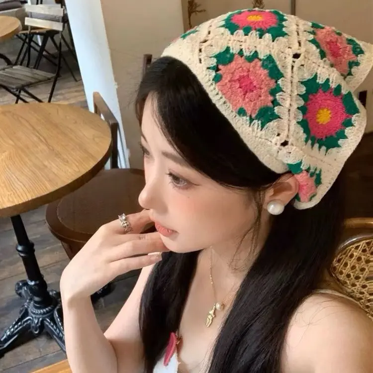 Lace triangle scarf women's thin summer French headscarf veil scarf retro decoration pastoral style photo spring