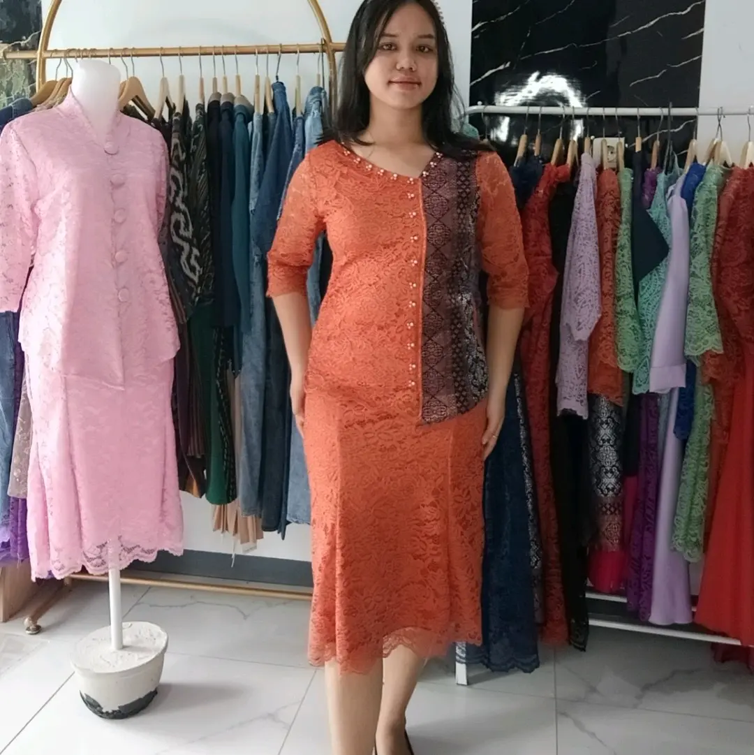 Setelan pecah 7 7/8 kombinadi songket