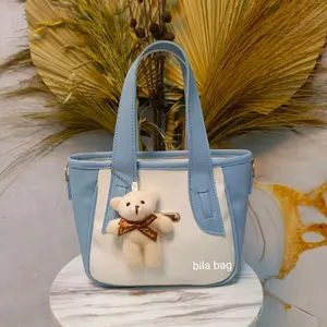 Bila Bag Tas Selempang Wanita Diba Bag dengan Hiasan Beruang Imut