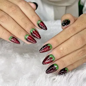 Press On Nail . Strawberry Naills