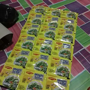 Maggi Magic Lezat Bumbu Penyedap (1 Renteng isi 10 Pcs)