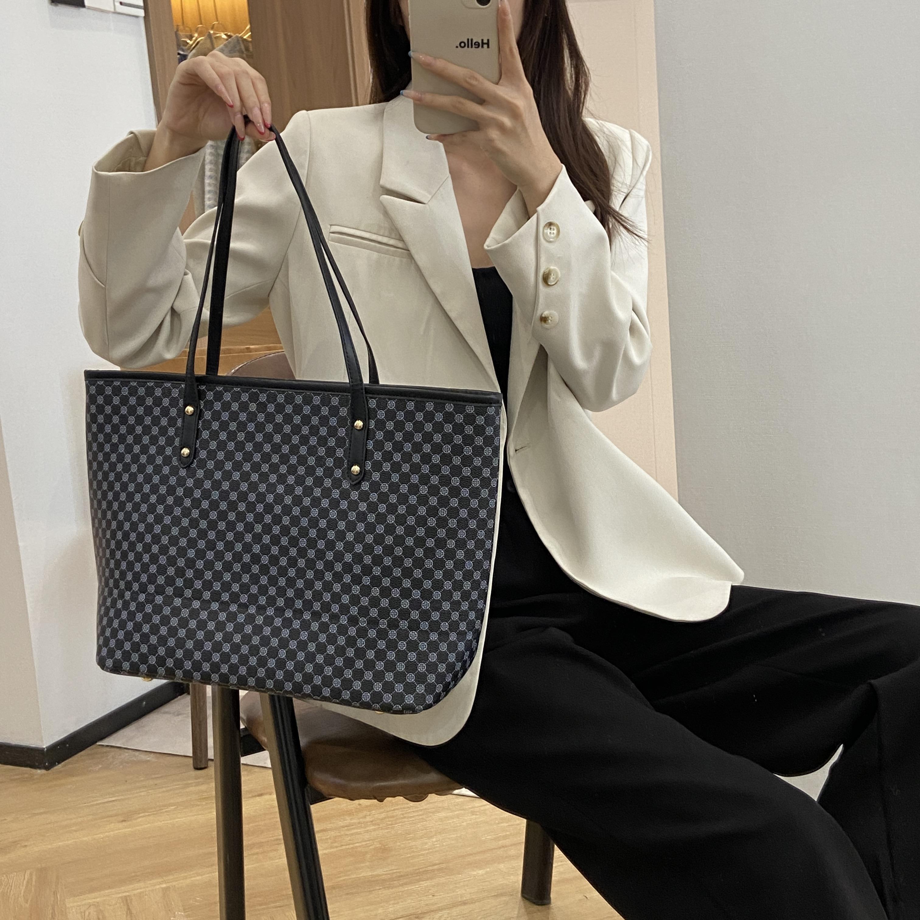 CH10ZND TAS-MORA CLASSIC Tas Wanita Elegan dengan Desain Mewah dan Tali Panjang untuk Gaya Harian tote bag wanita terbaru  tas selempang cewek terbaru 2026  tas sling bag  tote bag wanita kuliah tas wanita selempang model baru 2026