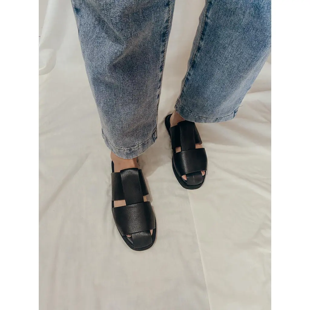 Proudly sandal slip on asoka sandals