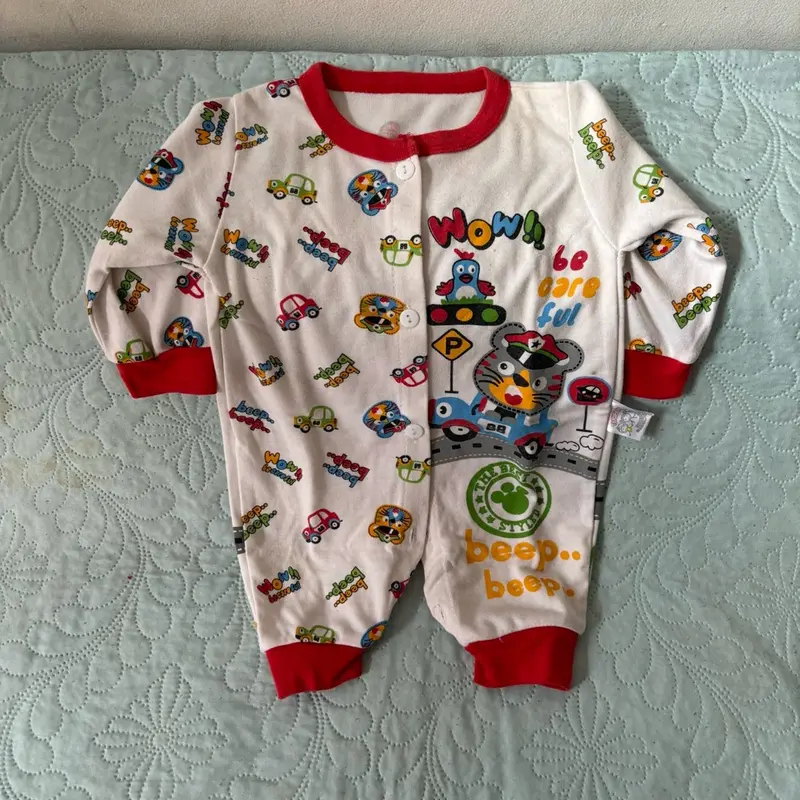 Jumpsuit Anak usia 0-6 bulan. Untuk semua musim bahan adem dan lembut 7