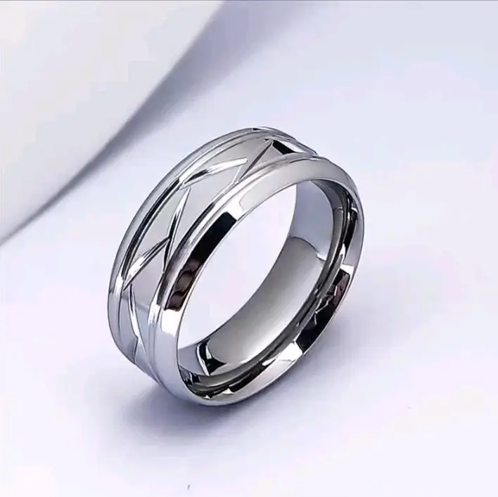 Cincin Titanium Motif Goresan Pasir Anti Karat dan Luntur untuk Pria dan Wanita - Rings